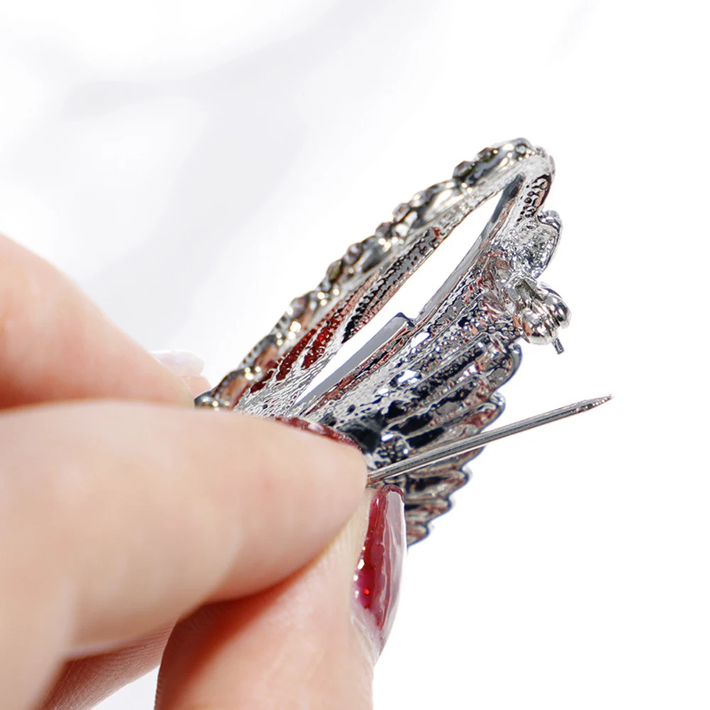 Angel Wings Rhinestone Brooches Pin Women Glitter Collar Pin Clothes Decor Luxury Brooch Wings Exquisite Corsage Enamel Pin Angel Wings Rhinestone Brooches Pin Women Glitter Collar Pin Clothes Decor Luxury Brooch Wings Exquisite Corsage Enamel Pin
