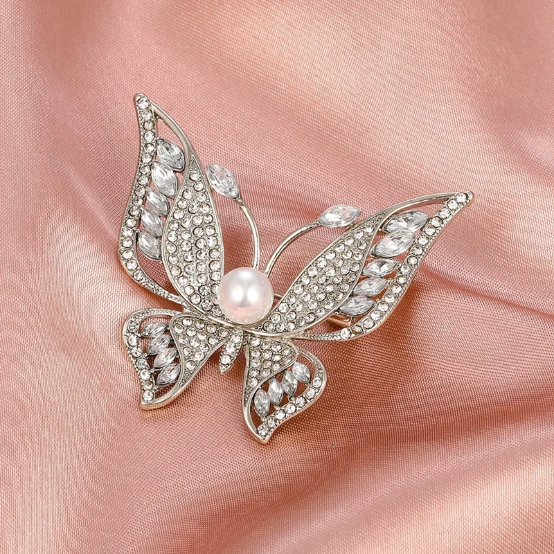 Korea Fashion Rhinestone Butterfly Brooch For Women Premium Brilliant Alloy Badge Retro Pin Clothing Accessories