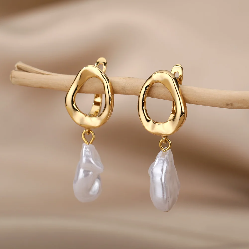 Circle Earrings For Women Vintage Punk Baroque Pearl Earrings Stainless Steel Ear Clip Women Jewelry Imitation Pearl Gift Mujer Circle Earrings For Women Vintage Punk Baroque Pearl Earrings Stainless Steel Ear Clip Women Jewelry Imitation Pearl Gift Mujer