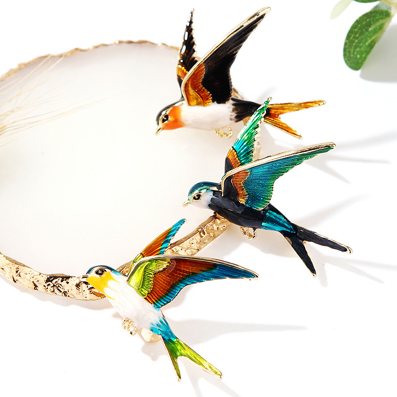 2021 Fashion Enamel Flying Swallow Brooch Pins For Women Animal Bird Broche Jewelry Gift 2021 Fashion Enamel Flying Swallow Brooch Pins For Women Animal Bird Broche Jewelry Gift