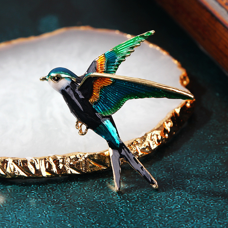2021 Fashion Enamel Flying Swallow Brooch Pins For Women Animal Bird Broche Jewelry Gift 2021 Fashion Enamel Flying Swallow Brooch Pins For Women Animal Bird Broche Jewelry Gift