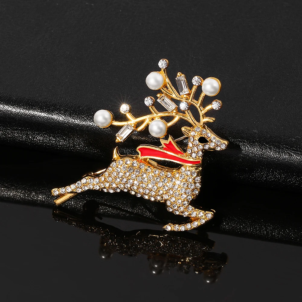 Cute Running Deer Brooches For Women Xmas Gifts New Year Fashion Reindeer Elk Rhinestones Christmas Brooch Broche Cute Running Deer Brooches For Women Xmas Gifts New Year Fashion Reindeer Elk Rhinestones Christmas Brooch Broche
