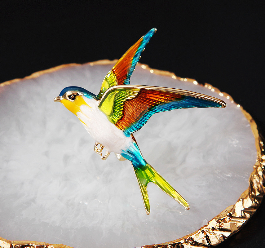 2021 Fashion Enamel Flying Swallow Brooch Pins For Women Animal Bird Broche Jewelry Gift 2021 Fashion Enamel Flying Swallow Brooch Pins For Women Animal Bird Broche Jewelry Gift