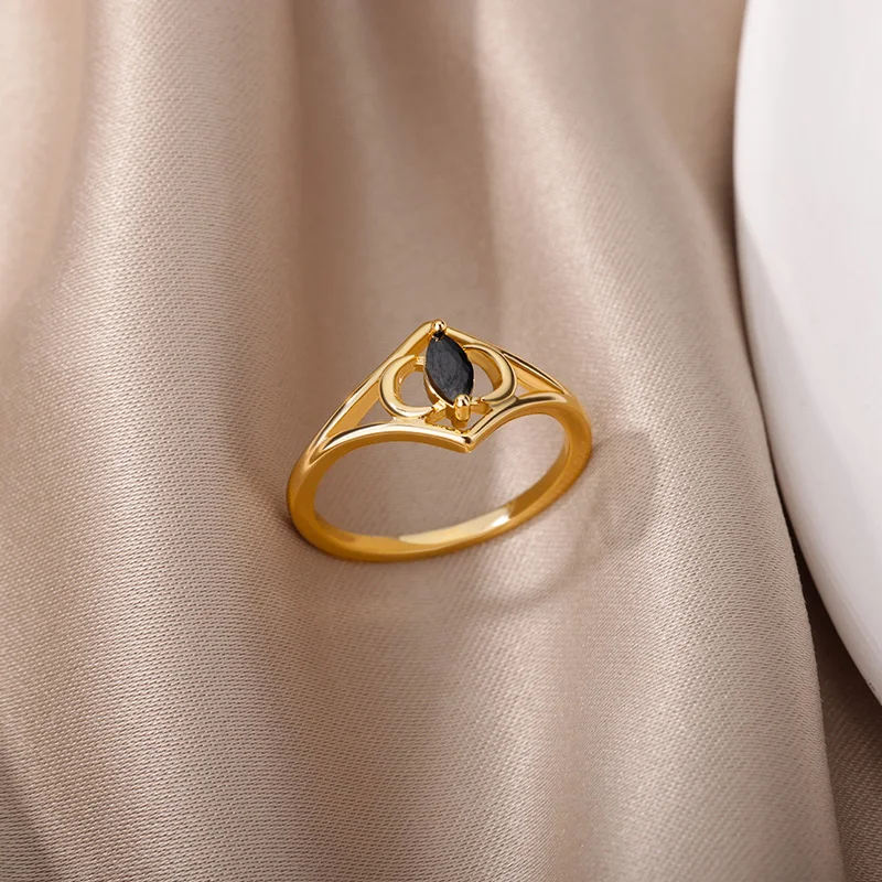 Stainelss Steel Moon Star Black Oval Stone Rings For Women Gold Wedding Couple Rings Boho Aesthetic Jewelry Memorial Gift 2022